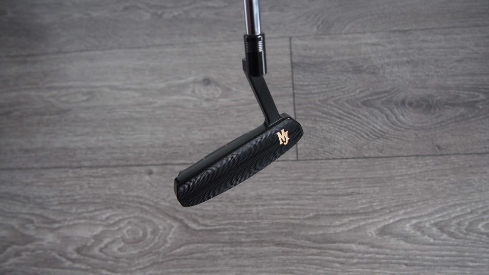 Kij do golfa Luksusowy Putter Majesty 33.5" NOWY Japoński Mallet Head cover w komplecie