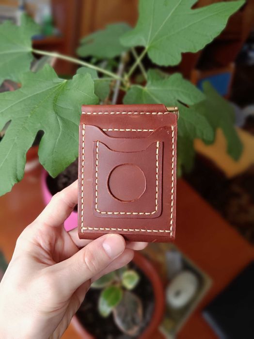 Кошелек с зажимом для купюр