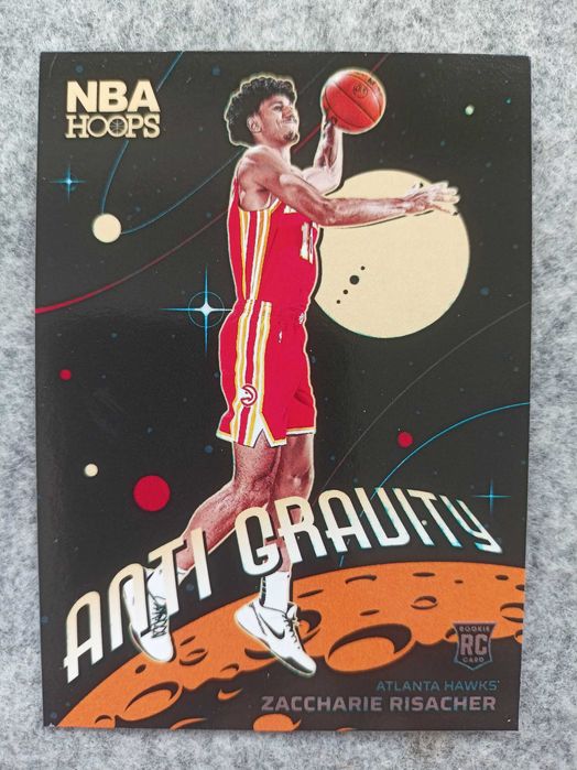 Karta NBA Rookie 2024-25 Hoops Anti Gravity Holo Risacher Hawks