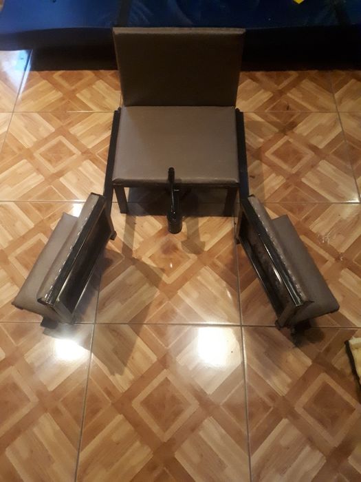 Тренажер для растяжки ног на шпагат