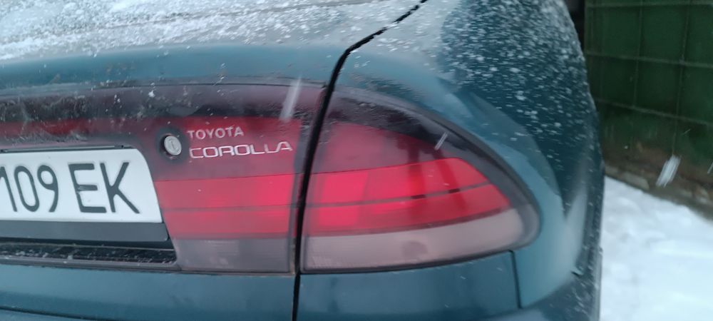 Крышка багажника Тойота Королла Е100