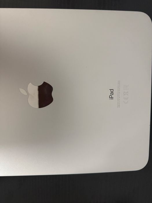 Ipad 10th generation 256gb -COMO NOVO