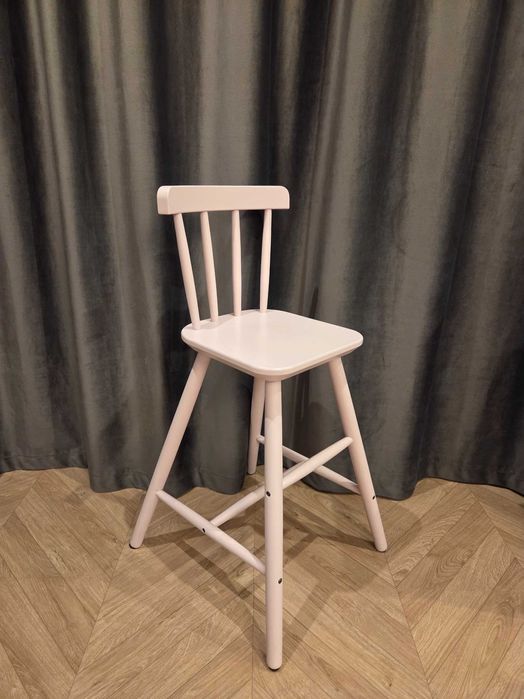 Wysokie krzesło dla dziecka