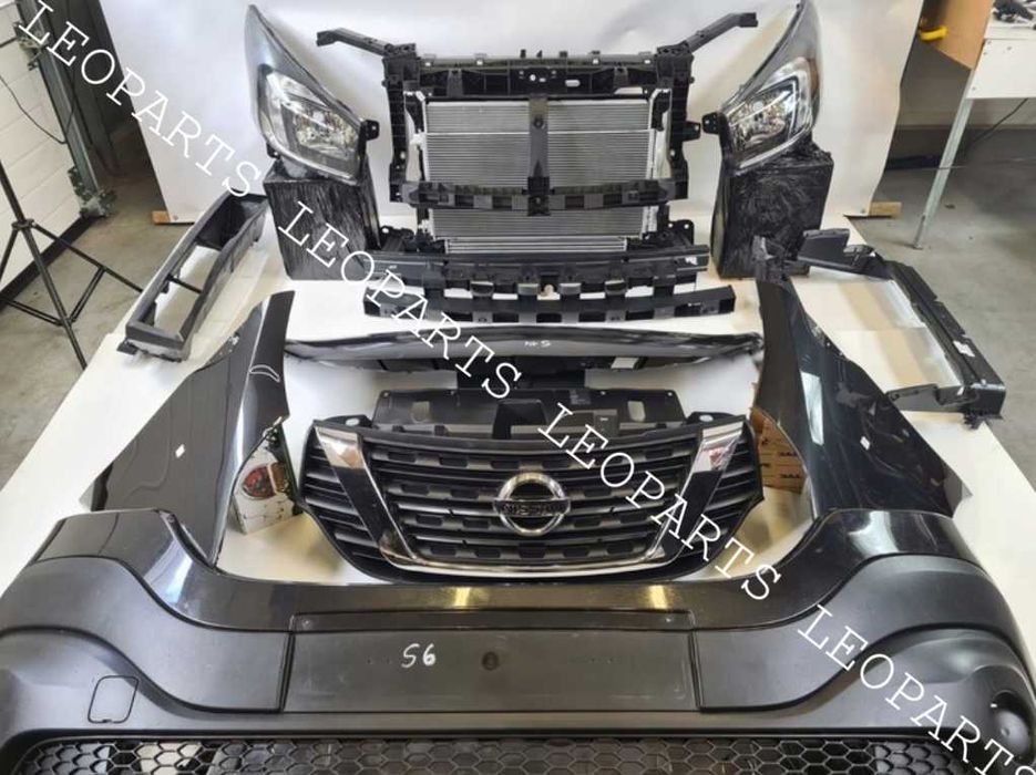 Решітки Nissan Qashqai X-Trail Juke Leaf Note Almera Navara Pathfinder