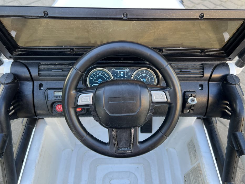 Дитячий електромобіль RAMIZ Jeep 2x2 (білий)