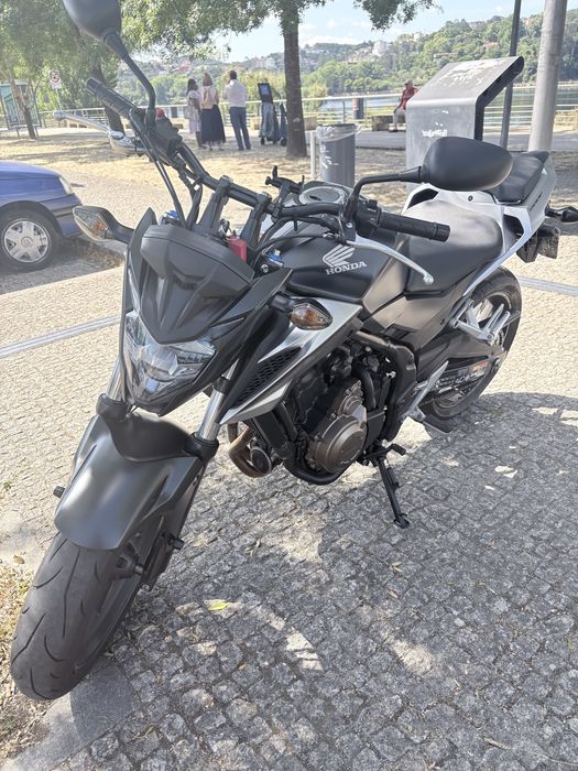 Honda CB 500F ABS. Bem estimada