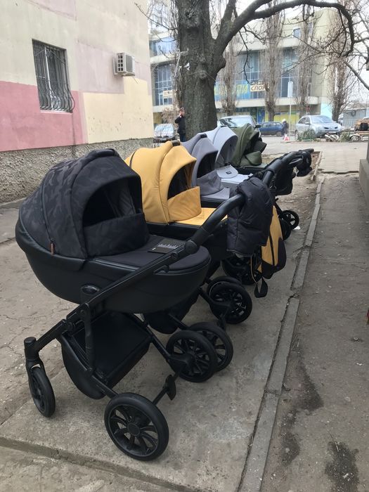 Много колясок 2 в 1 и три в одном огромный выбор! на Вадатурского 71\1