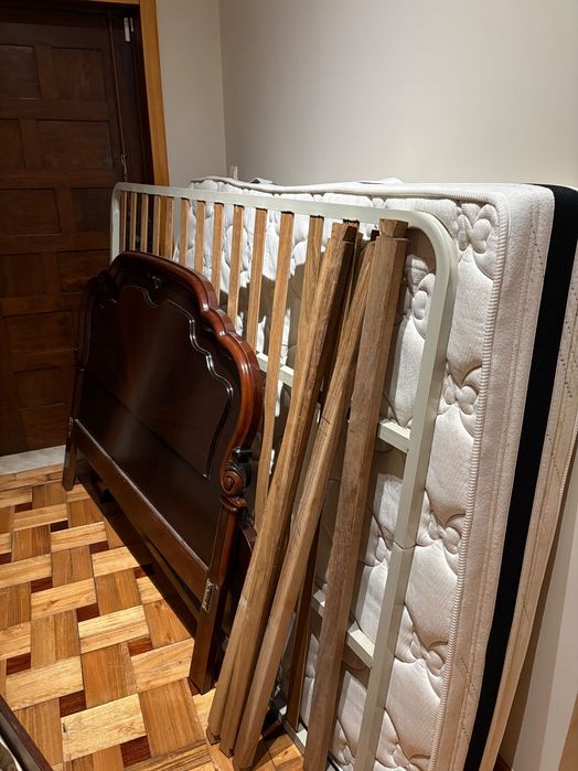 Colchão 195x140 com estrado