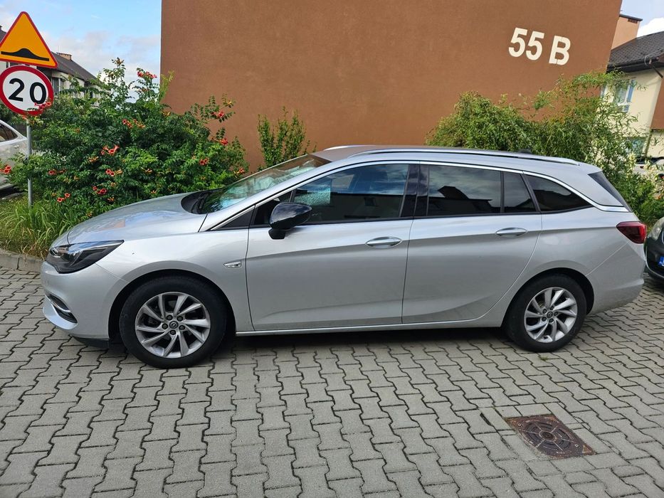 Opel Astra Bezwypadkowy, serwisowany, 1 użytkownik, bogate wyposażenie, polecam