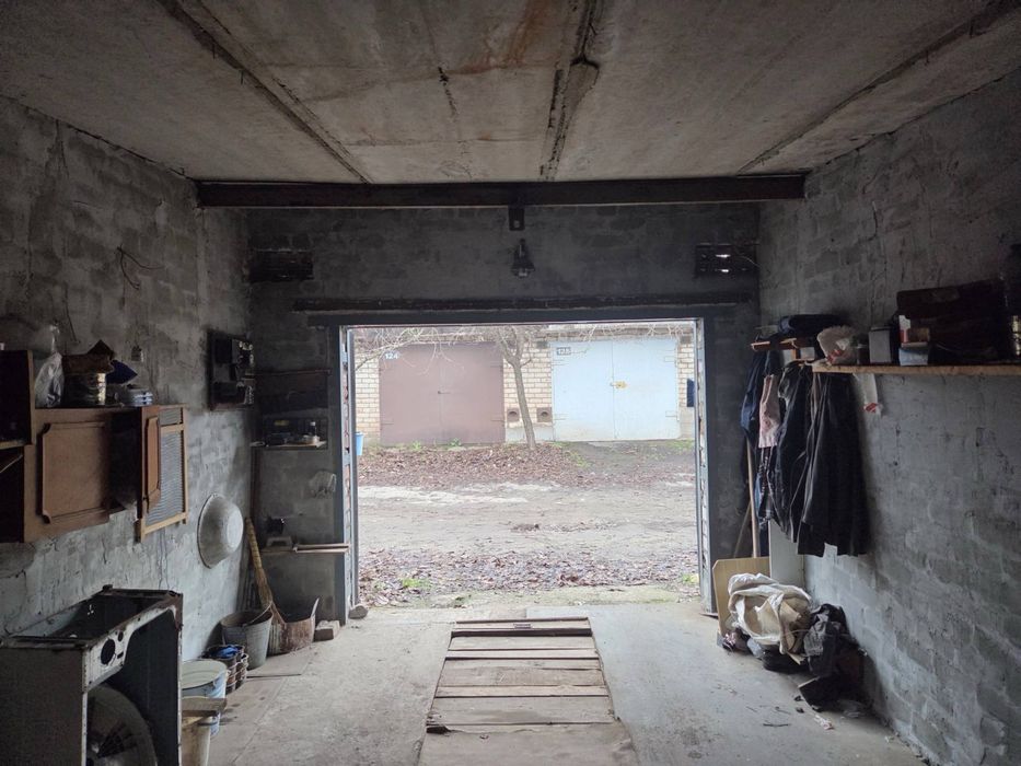 Продам гараж в кооперативі Дзержинець