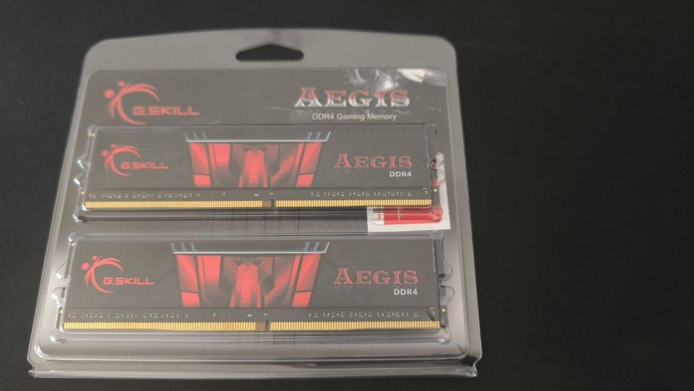 G.SKILL AEGIS DDR4-2400 8GB (2x4GB) - Kit Completo