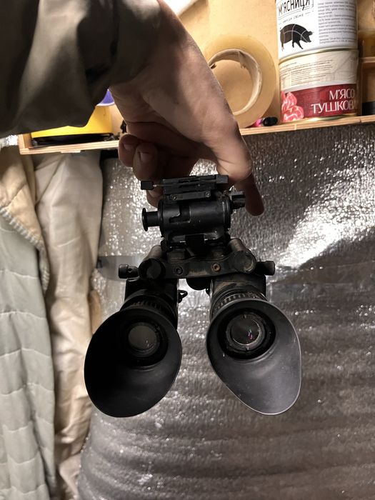 ПНВ AGM NVG-50 с креплением