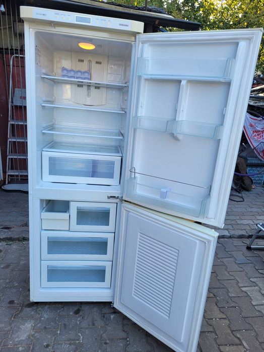 sprzedam lodówkę samsung