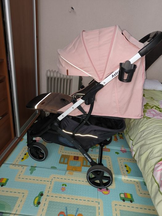 Прогулянкова коляска Carrello Astra