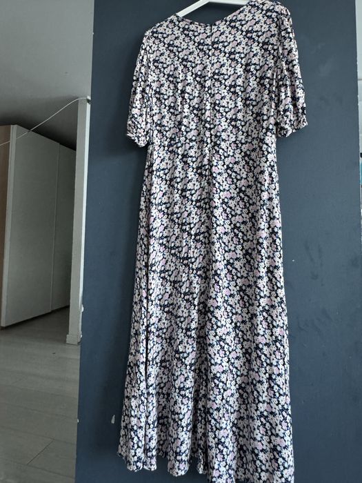 Piękna sukienka w kwiaty kwiatki M&S Marks & Spencer wiskozow