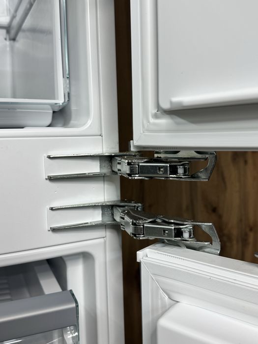 Холодильник  KD 7724 E Active з морозильною камерою