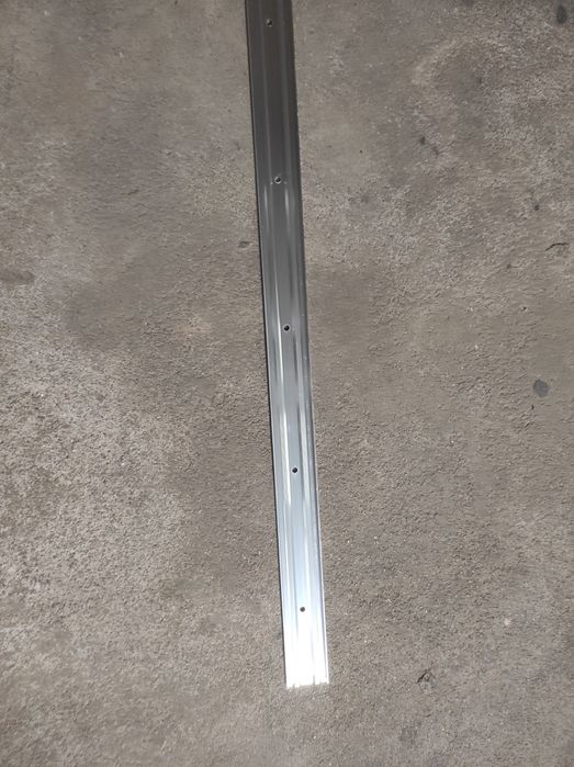 Listwa dociskowa aluminiowa