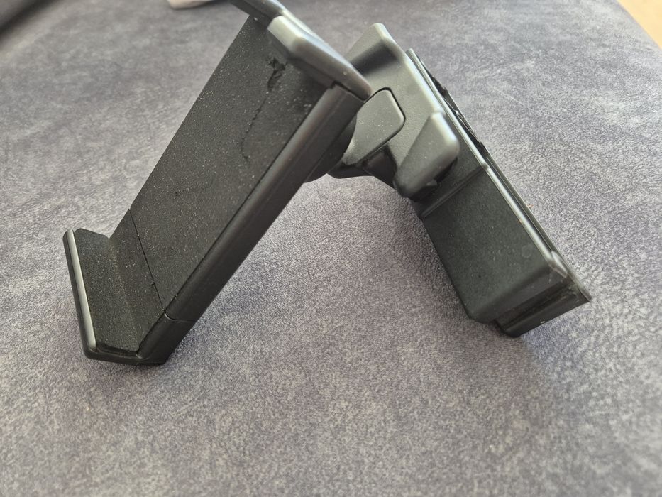 Smart Holder – uchwyt multimedialny