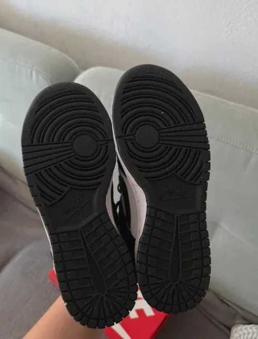 Nike_Dunk_Low_Retro_White_Black_Panda R.40