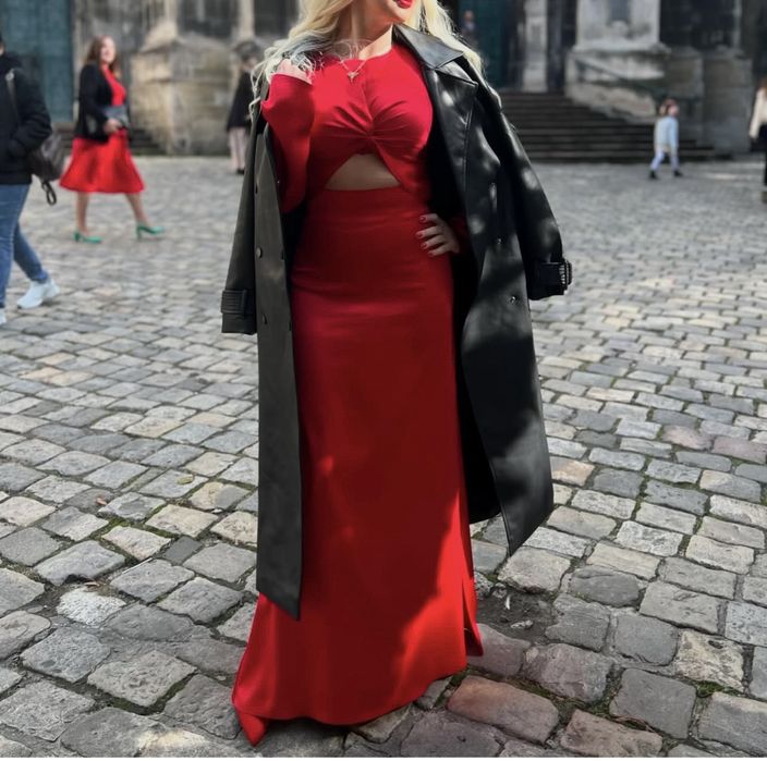 Червона сукня s, красное платье, атлас