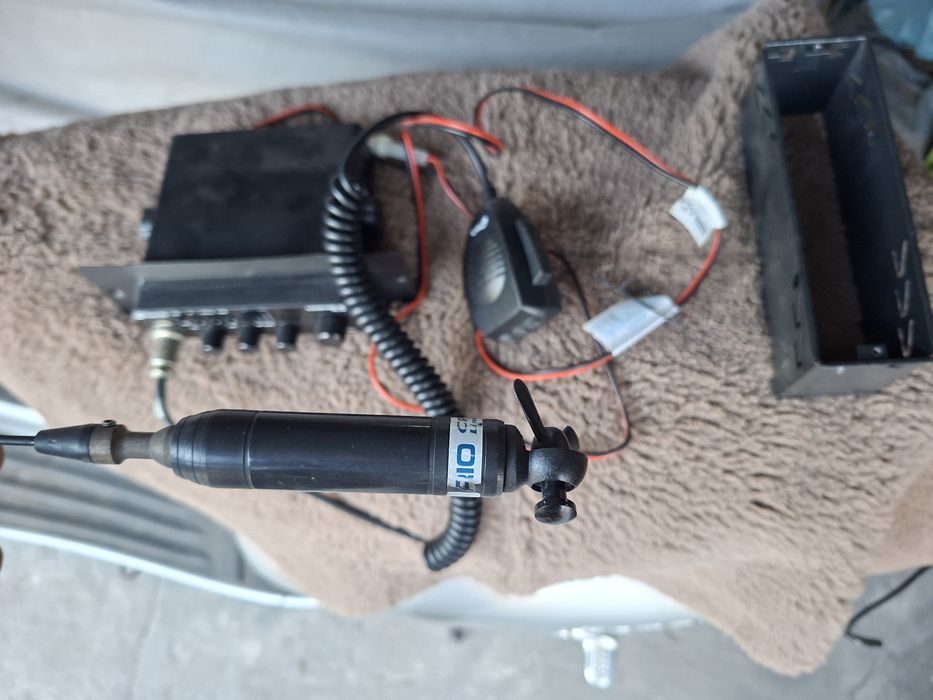 Cb radio + antena MTech Legend II plus