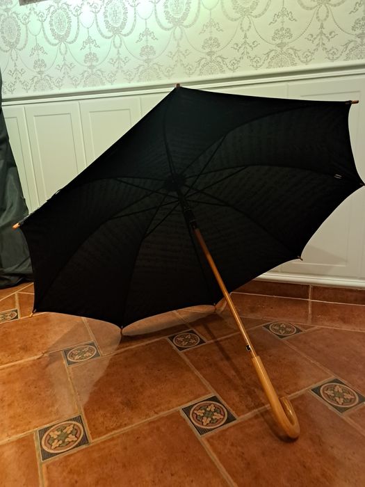 Duży czarny parasol muzyczny/ nuty