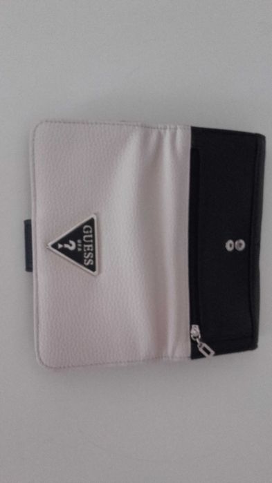 Porta-moedas Guess