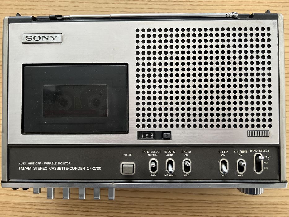 1973 год. SONY CF 2700 FM/AM stereo cassette corder