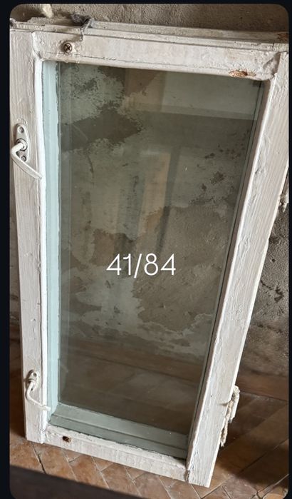 Віддам деревяні вікна і двері на балкон