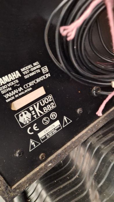 Caixa de graves da marca Yamahaa