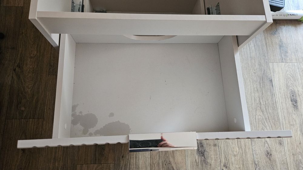 Szafka pod umywalkę i Szafka wisząca z lustrem
