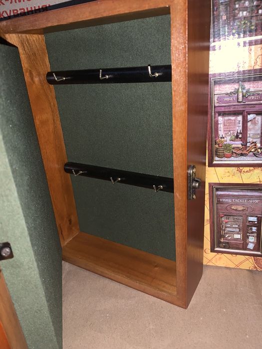 Ключниця настінна дерев‘янна( панно)