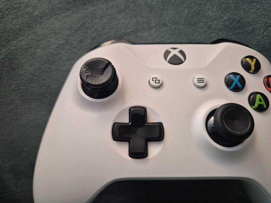 Konsola Xbox One S 1TB Biała + Kontroler + Pudełko (Czytaj opis - pad)