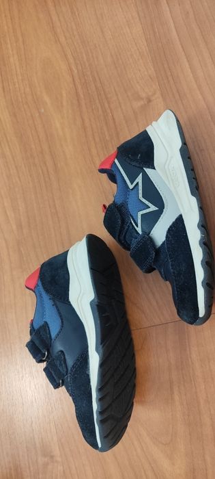 Sapatos Geox número 24