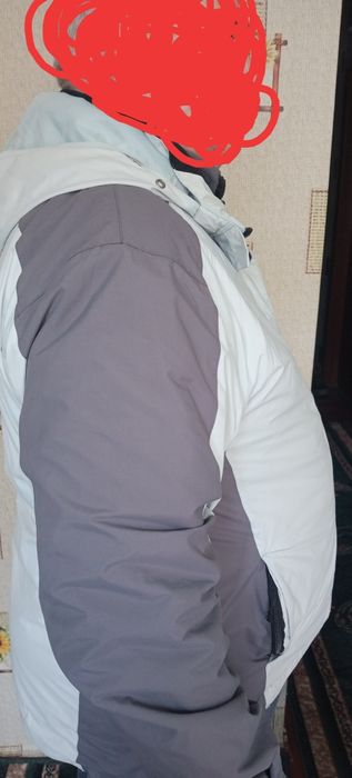 Продам спортивную куртку