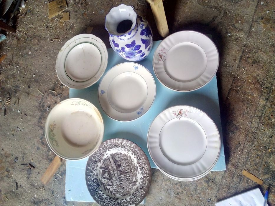 Lote de 30 peças de faianças/porcelanas fabricação centenária