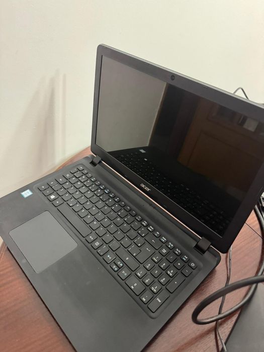 Portátil Acer Aspire ES1-572-33BP Intel® Core™ i3 i3-7100U