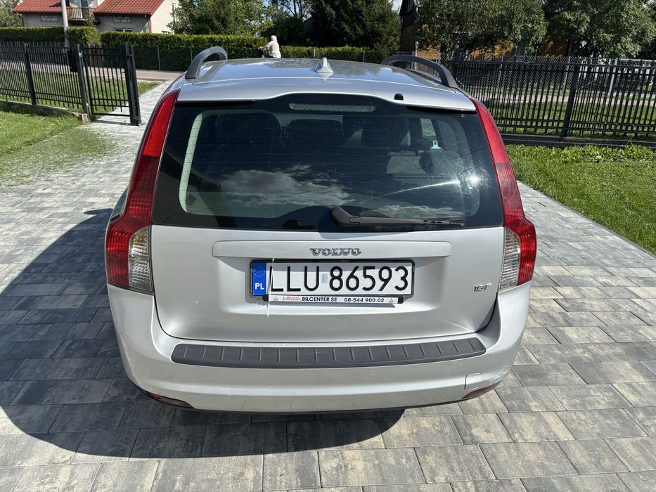 Volvo v50 lift  1.8B 2008r