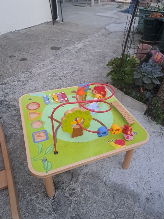 Vários brinquedos ikea de madeira