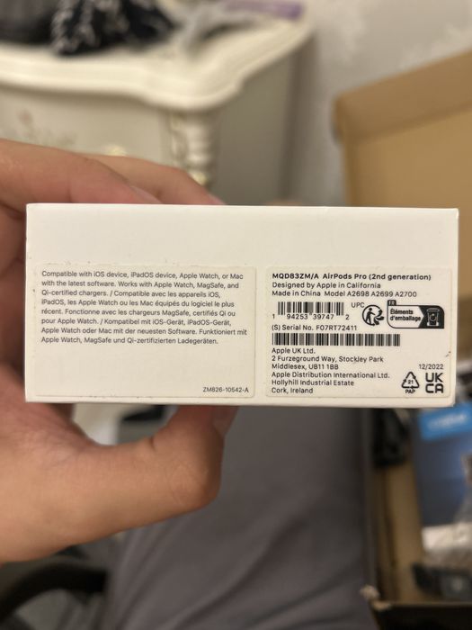 2 наушника airpods 2 pro