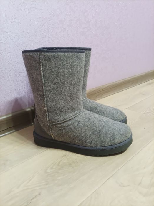 Уггі вовняні Inblu