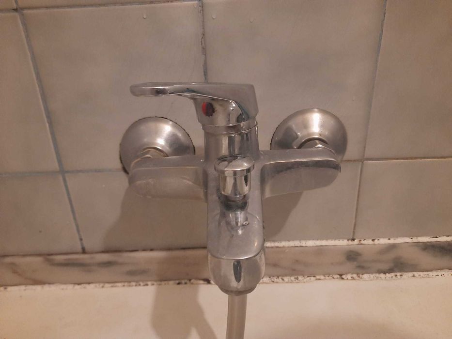 Torneira Misturadora de WC/Chuveiro