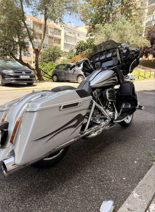 Harley-Davidson Street Glide CVO 2015 – Full Extras