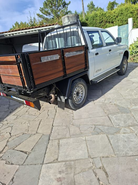 Mitsubishi L200 4x4 cabine extra, 1999,com revisão feita Peneus a meio uso