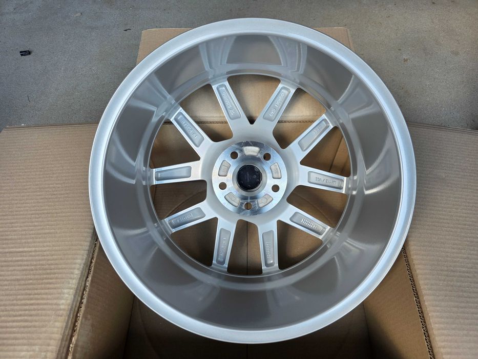 [N36] 4x Felgi aluminiowe 18 Cali 5x112 Skoda Kodiaq Octavia Superb