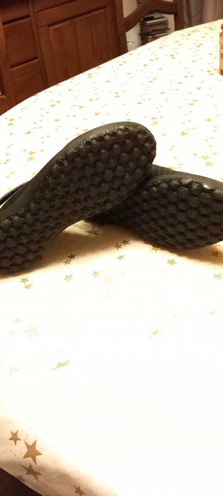 Chuteiras KIPSTA 100 tamanho 34