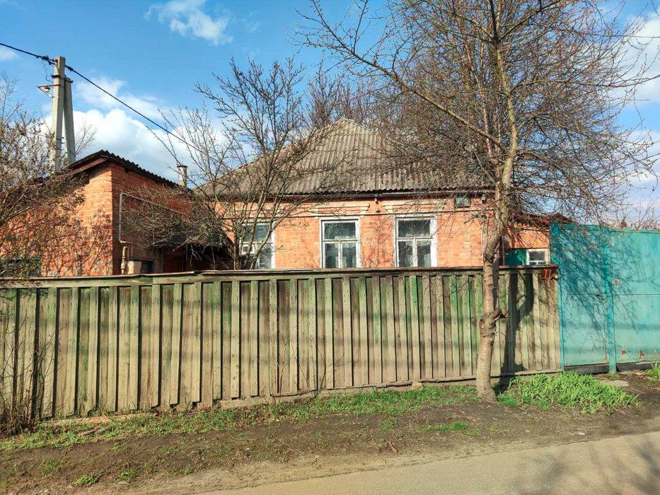 Продам будинок в Дергачах по вулиці Садовій.