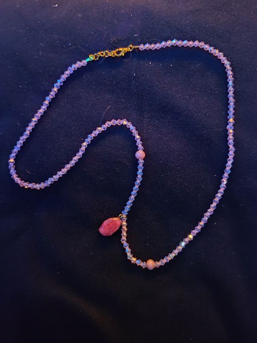 Ręcznie robiony naszyjnik z kwarcem różowym