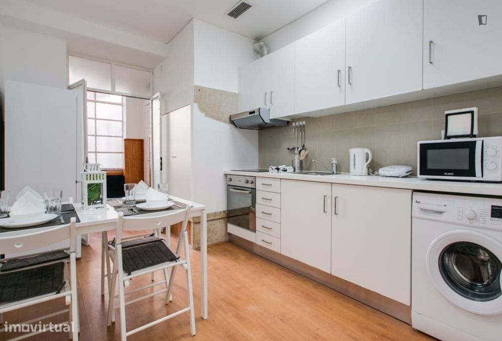 Quarto - localizado em Picoas Lisbon