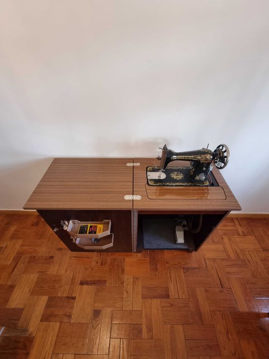 Máquina de costura Singer
